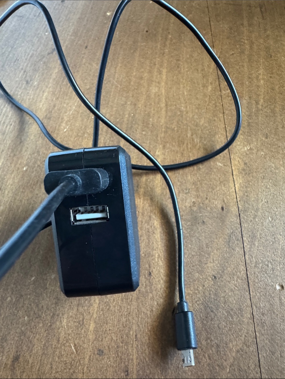 Black USB Power Adapter Charger with Cable - Picture 4 of 4